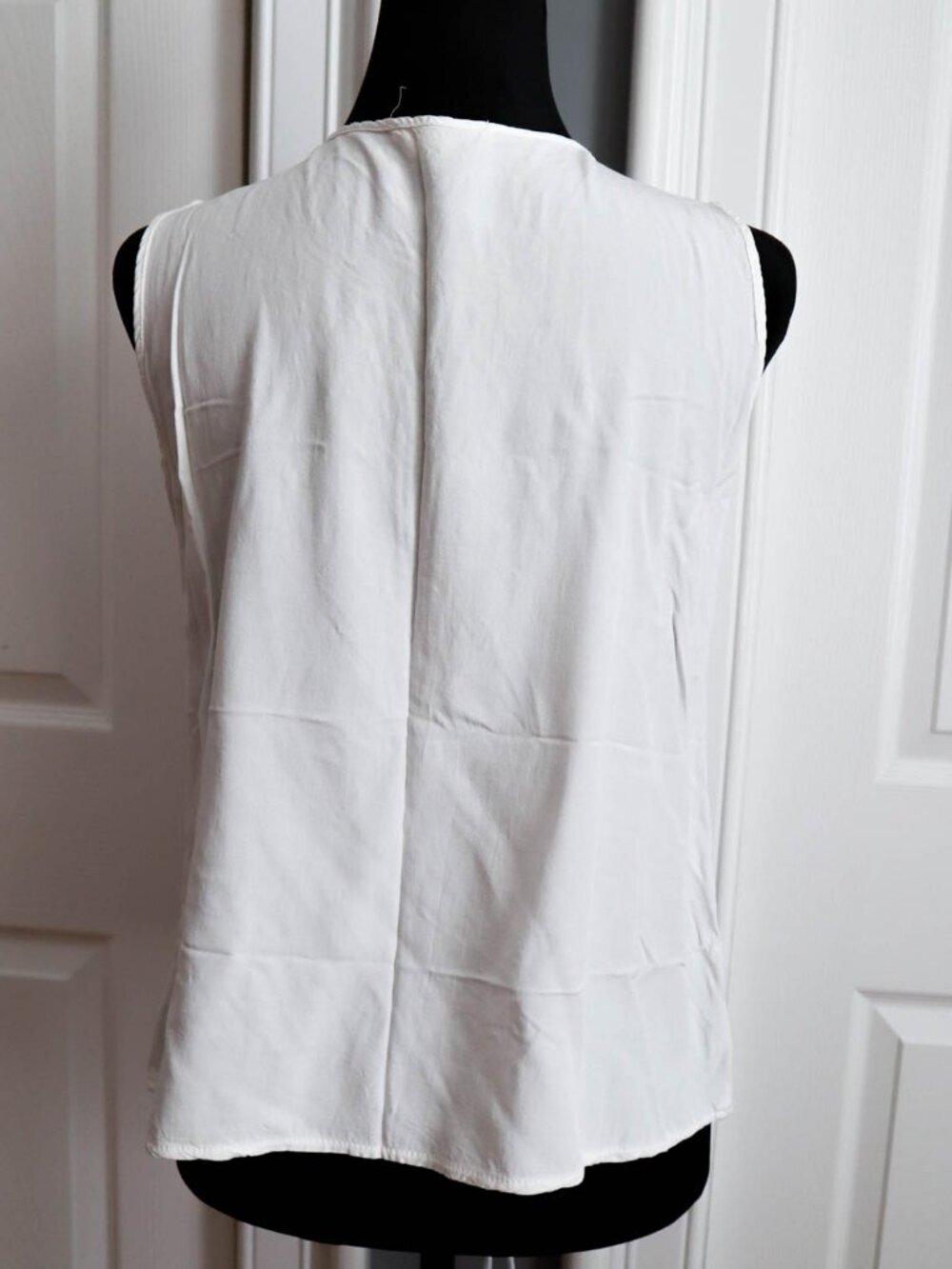 Solitaire Embroidered Tank Top Boho Festival Women's Sz Medium Blue & White - Picture 5 of 6